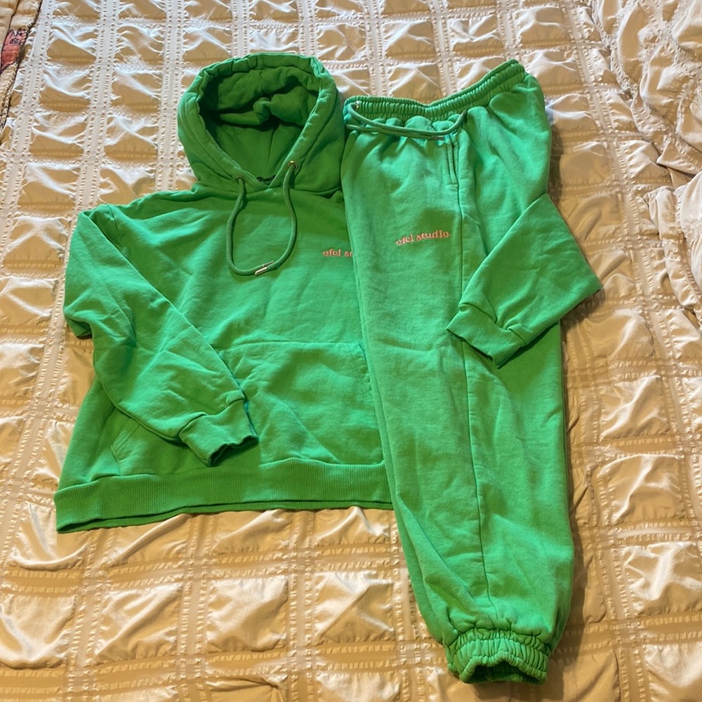 BooHoo Hoodie & Sweatpants SET